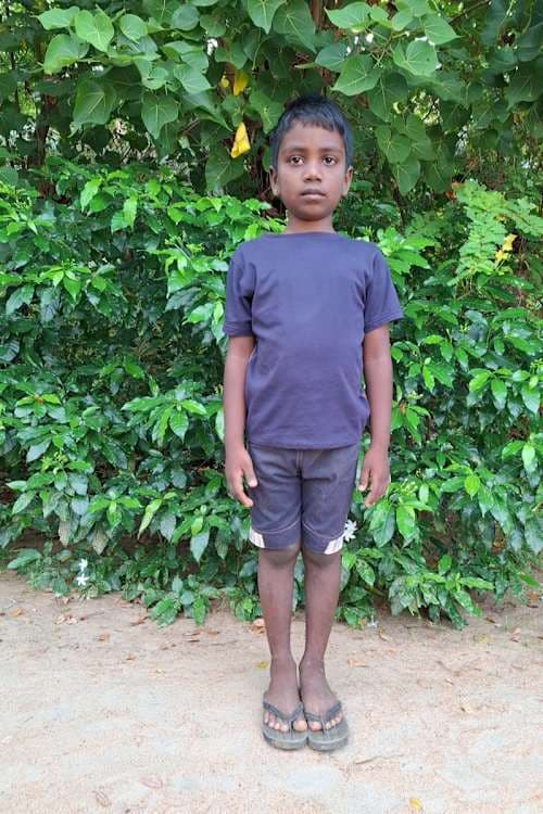 An unsponsored boy named Mopi from Sri Lanka who has waited 552 days for a sponsor.