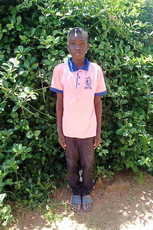 An unsponsored boy named Alidou from Burkina Faso who lives in an AIDS-affected area, is vulnerable to exploitation and has waited 612 days for a sponsor.