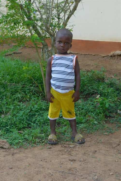 An unsponsored boy named Moise from Togo who lives in an AIDS-affected area, is vulnerable to exploitation and has waited 259 days for a sponsor.