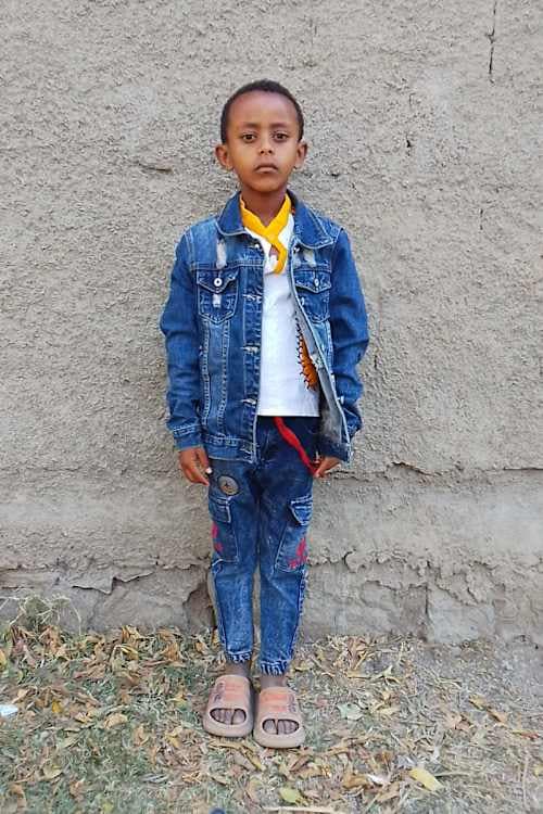 An unsponsored boy named Henok from Ethiopia who lives in an AIDS-affected area, is vulnerable to exploitation and has waited 696 days for a sponsor.
