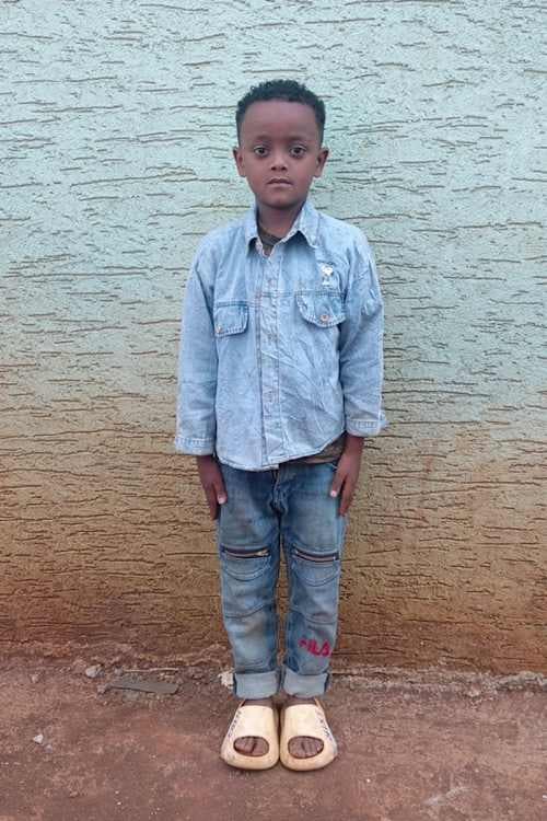 An unsponsored boy named Mickyas from Ethiopia who lives in an AIDS-affected area, is vulnerable to exploitation and has waited 405 days for a sponsor.