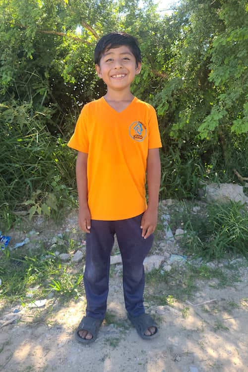 An unsponsored boy named Jairo from Bolivia who has waited 424 days for a sponsor.