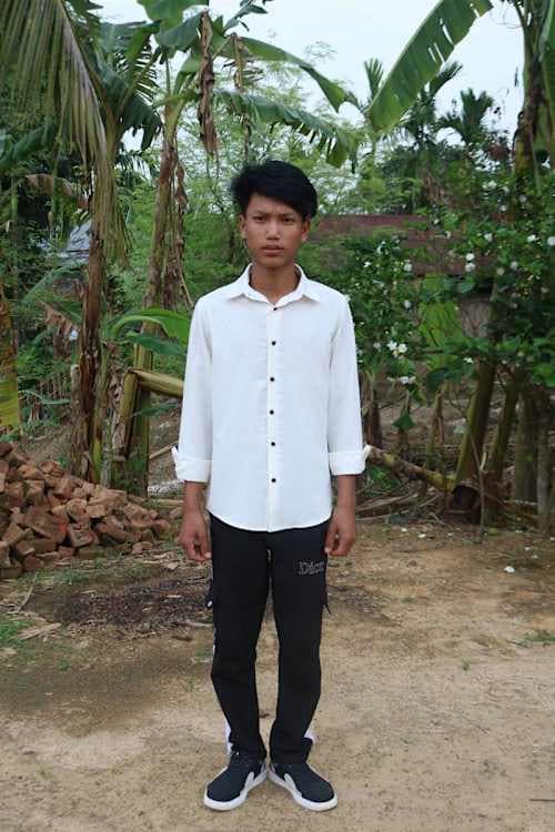 An unsponsored boy named Laxmi from Bangladesh who is vulnerable to exploitation and has waited 316 days for a sponsor.