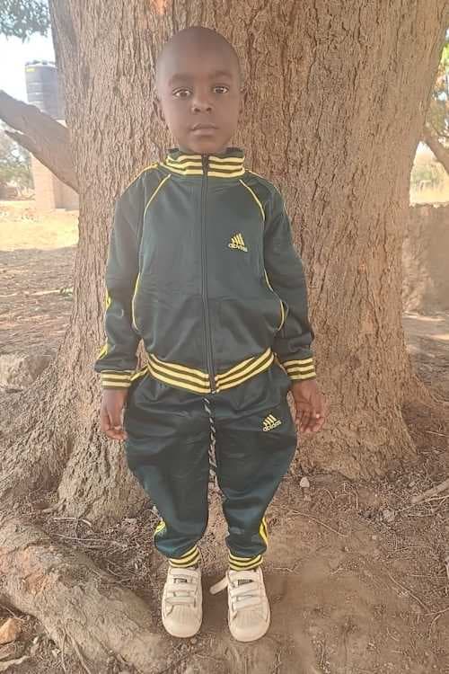 An unsponsored girl named Nasra from Tanzania who lives in an AIDS-affected area, is vulnerable to exploitation and has waited 595 days for a sponsor.