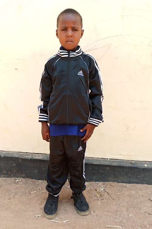 An unsponsored girl named Zainabu from Tanzania who lives in an AIDS-affected area, is vulnerable to exploitation and has waited 557 days for a sponsor.
