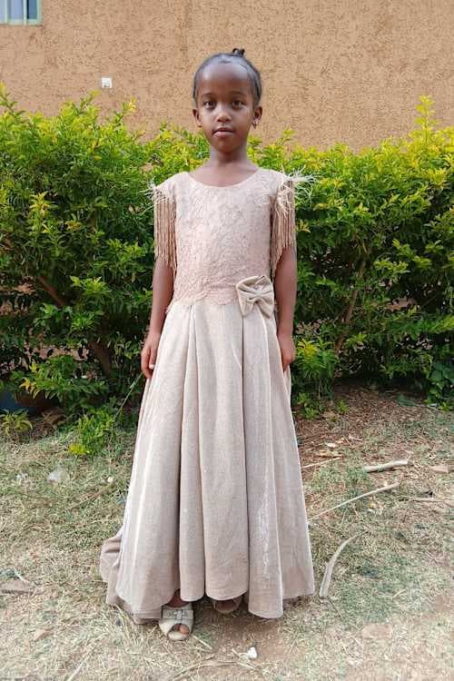 An unsponsored girl named Sifen from Ethiopia who lives in an AIDS-affected area, is vulnerable to exploitation and has waited 449 days for a sponsor.