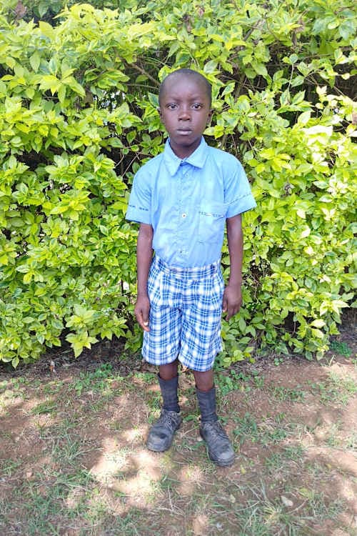 An unsponsored boy named Benson from Kenya who lives in an AIDS-affected area and has waited 321 days for a sponsor.
