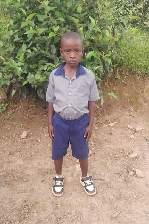An unsponsored boy named Niyomwiza from Rwanda who lives in an AIDS-affected area, is vulnerable to exploitation and has waited 599 days for a sponsor.