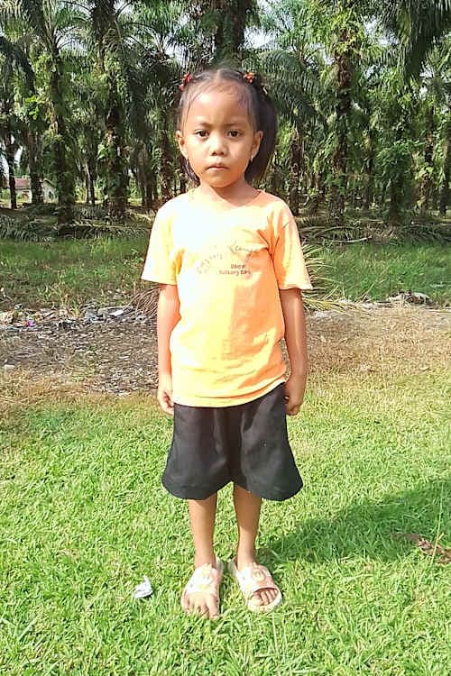 An unsponsored girl named Mirna from Indonesia who has waited 278 days for a sponsor.