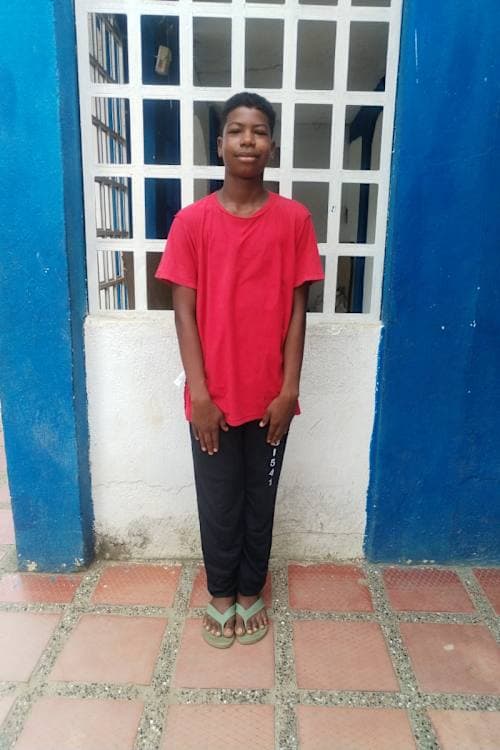An unsponsored boy named Jarlenson from Colombia who has waited 490 days for a sponsor.