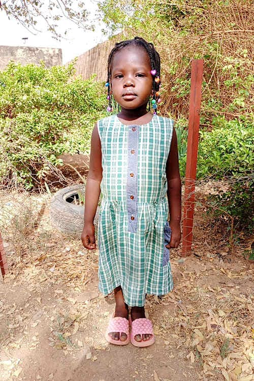 An unsponsored girl named Fadila from Burkina Faso who lives in an AIDS-affected area, is vulnerable to exploitation and has waited 605 days for a sponsor.