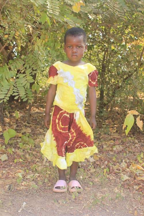 An unsponsored girl named Monique from Burkina Faso who lives in an AIDS-affected area, is vulnerable to exploitation and has waited 530 days for a sponsor.
