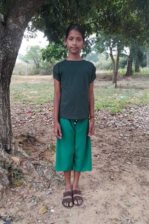 An unsponsored girl named Lojina from Sri Lanka who has waited 502 days for a sponsor.