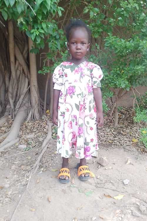 An unsponsored girl named Rachidatou from Burkina Faso who lives in an AIDS-affected area, is vulnerable to exploitation and has waited 570 days for a sponsor.