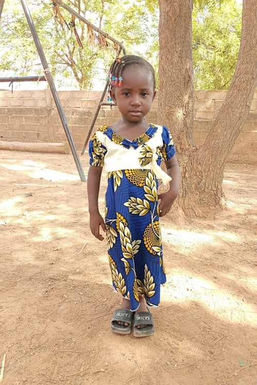 An unsponsored girl named Dorcas from Burkina Faso who lives in an AIDS-affected area, is vulnerable to exploitation and has waited 605 days for a sponsor.