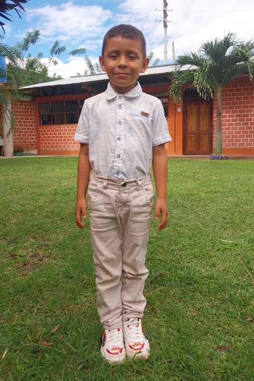 An unsponsored boy named Hans from Peru who has waited 657 days for a sponsor.