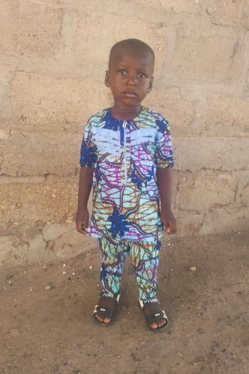 An unsponsored boy named Edmond from Togo who lives in an AIDS-affected area, is vulnerable to exploitation and has waited 629 days for a sponsor.