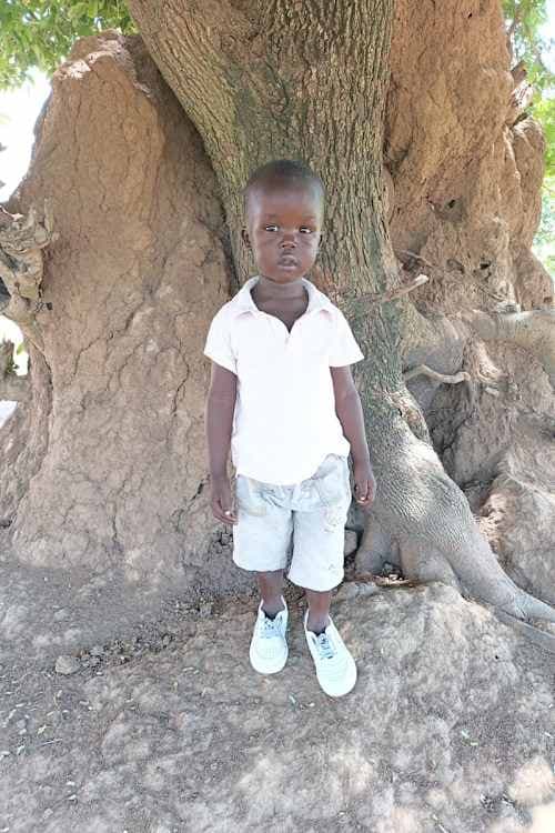 An unsponsored boy named Isaac from Uganda who lives in an AIDS-affected area, is vulnerable to exploitation and has waited 626 days for a sponsor.