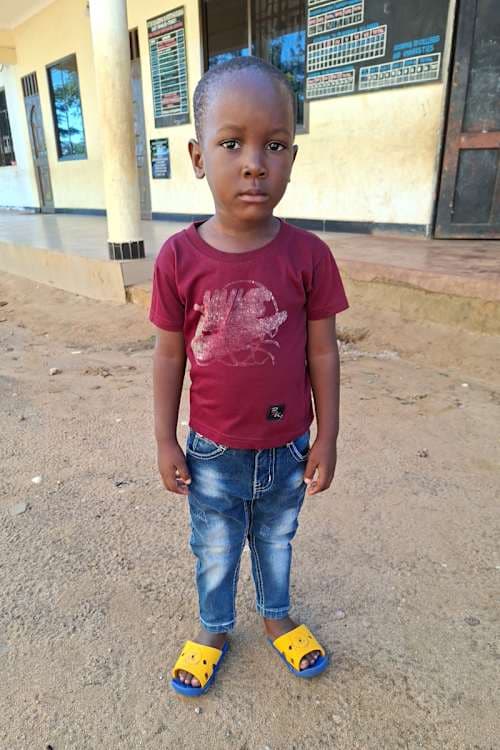 An unsponsored boy named Alvin Sebastian from Tanzania who lives in an AIDS-affected area, is vulnerable to exploitation and has waited 485 days for a sponsor.