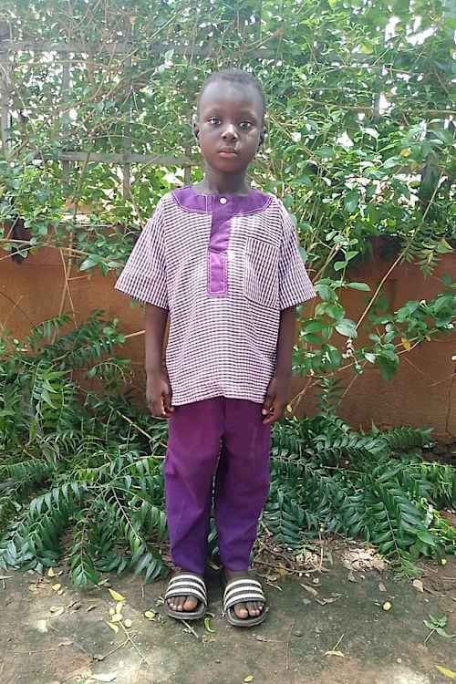 An unsponsored boy named Abidine from Burkina Faso who lives in an AIDS-affected area, is vulnerable to exploitation and has waited 613 days for a sponsor.