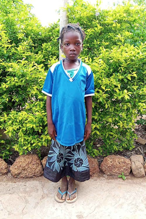 An unsponsored girl named Rahinatou from Burkina Faso who lives in an AIDS-affected area, is vulnerable to exploitation and has waited 575 days for a sponsor.