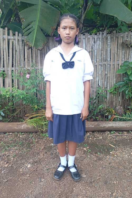 An unsponsored girl named Naw Paw Eh Say from Thailand who has waited 502 days for a sponsor.