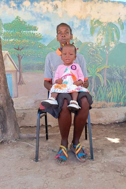 A picture of Manoucheca