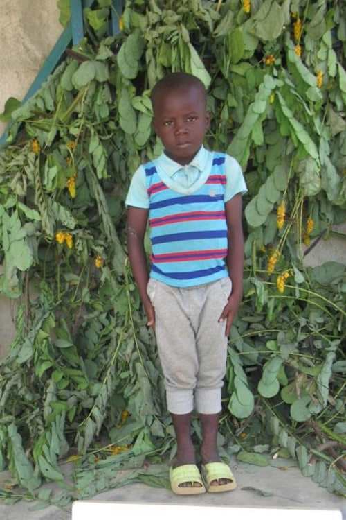 An unsponsored boy named Daniel from Burkina Faso who lives in an AIDS-affected area, is vulnerable to exploitation and has waited 587 days for a sponsor.