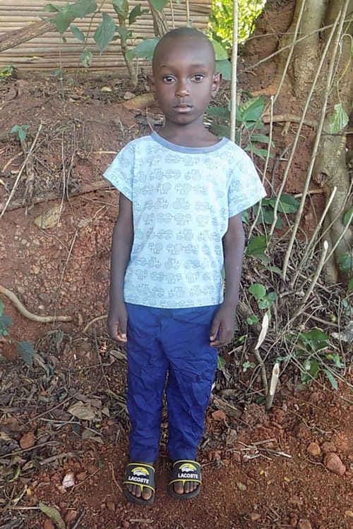 An unsponsored boy named Koffi from Togo who lives in an AIDS-affected area, is vulnerable to exploitation and has waited 554 days for a sponsor.