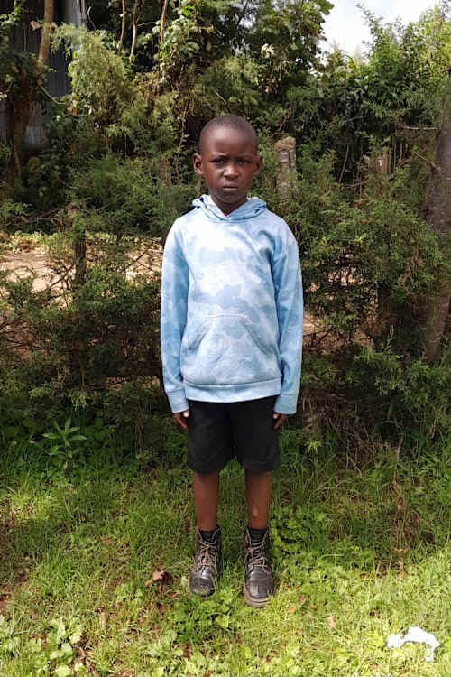 An unsponsored boy named Ganza from Rwanda who lives in an AIDS-affected area, is vulnerable to exploitation and has waited 487 days for a sponsor.