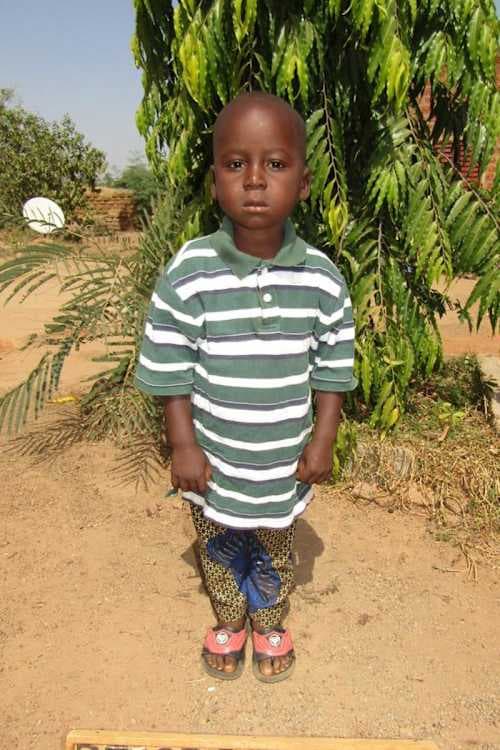 An unsponsored boy named Claude from Burkina Faso who lives in an AIDS-affected area, is vulnerable to exploitation and has waited 497 days for a sponsor.