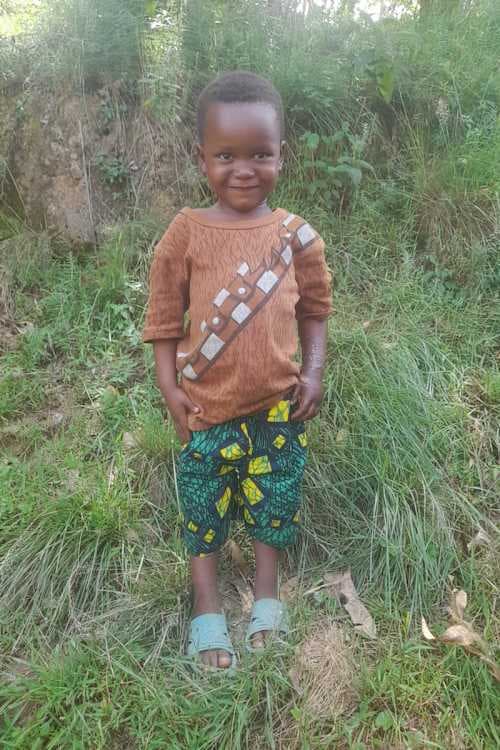 An unsponsored boy named Gisa from Rwanda who lives in an AIDS-affected area, is vulnerable to exploitation and has waited 551 days for a sponsor.