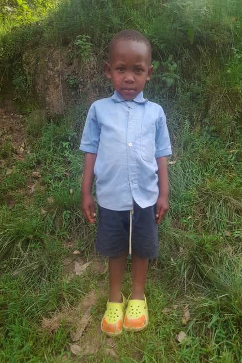 An unsponsored boy named Venuste from Rwanda who lives in an AIDS-affected area, is vulnerable to exploitation and has waited 493 days for a sponsor.