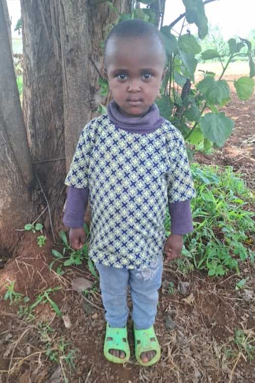 An unsponsored boy named Melkizedek from Tanzania who lives in an AIDS-affected area, is vulnerable to exploitation and has waited 473 days for a sponsor.