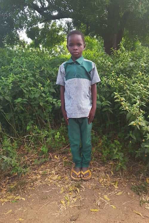 An unsponsored boy named Mahamadi from Burkina Faso who lives in an AIDS-affected area, is vulnerable to exploitation and has waited 608 days for a sponsor.