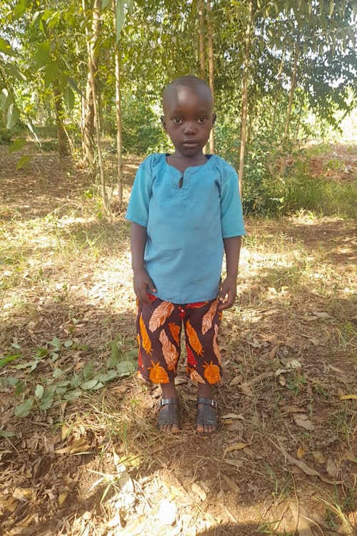 An unsponsored boy named Moise from Rwanda who lives in an AIDS-affected area, is vulnerable to exploitation and has waited 435 days for a sponsor.