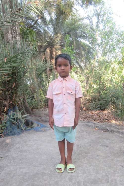 An unsponsored boy named Aronno from Bangladesh who is vulnerable to exploitation and has waited 428 days for a sponsor.