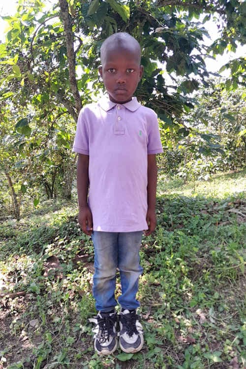 An unsponsored boy named Echi from Rwanda who lives in an AIDS-affected area, is vulnerable to exploitation and has waited 479 days for a sponsor.