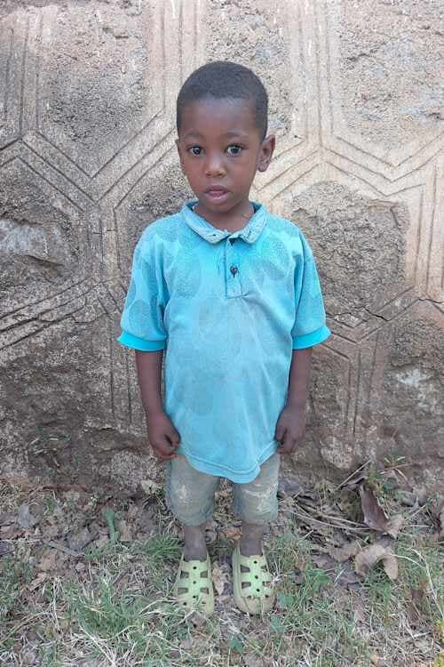 An unsponsored boy named Metasebiya from Ethiopia who lives in an AIDS-affected area, is vulnerable to exploitation and has waited 433 days for a sponsor.