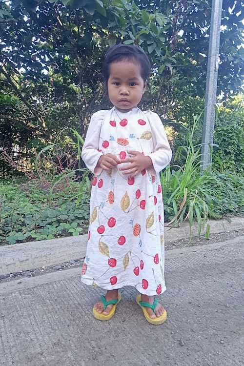 An unsponsored girl named Jade from Philippines who has waited 260 days for a sponsor.
