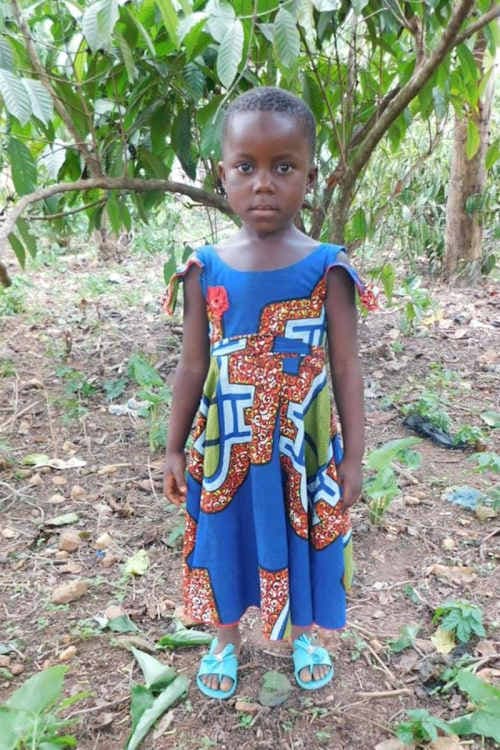 An unsponsored girl named Fostine from Togo who lives in an AIDS-affected area, is vulnerable to exploitation and has waited 467 days for a sponsor.