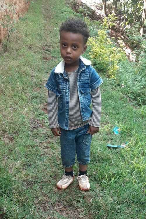 An unsponsored boy named Kaku from Ethiopia who lives in an AIDS-affected area, is vulnerable to exploitation and has waited 457 days for a sponsor.