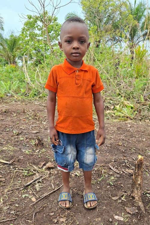 An unsponsored boy named Yohanes from Togo who lives in an AIDS-affected area, is vulnerable to exploitation and has waited 482 days for a sponsor.