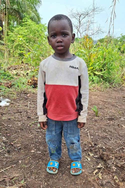 An unsponsored boy named Abraham from Togo who lives in an AIDS-affected area, is vulnerable to exploitation and has waited 501 days for a sponsor.