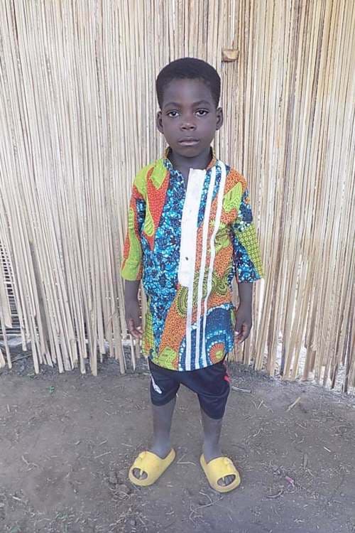 An unsponsored boy named Modric from Togo who lives in an AIDS-affected area, is vulnerable to exploitation and has waited 448 days for a sponsor.