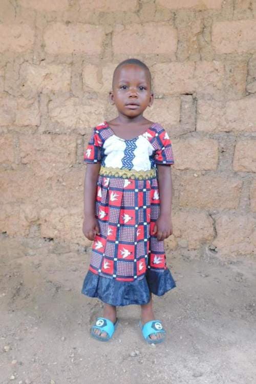 An unsponsored girl named Davi from Togo who lives in an AIDS-affected area, is vulnerable to exploitation and has waited 431 days for a sponsor.