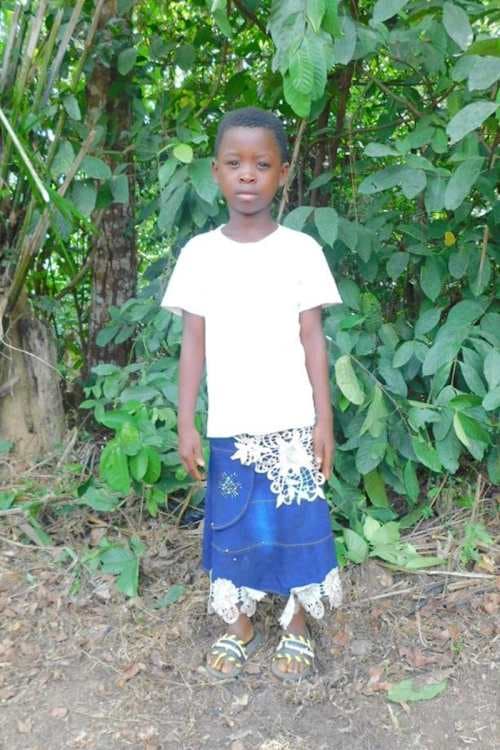 An unsponsored girl named Messifa from Togo who lives in an AIDS-affected area, is vulnerable to exploitation and has waited 406 days for a sponsor.