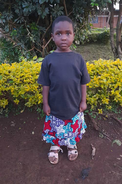 An unsponsored girl named Ange from Rwanda who lives in an AIDS-affected area, is vulnerable to exploitation and has waited 463 days for a sponsor.