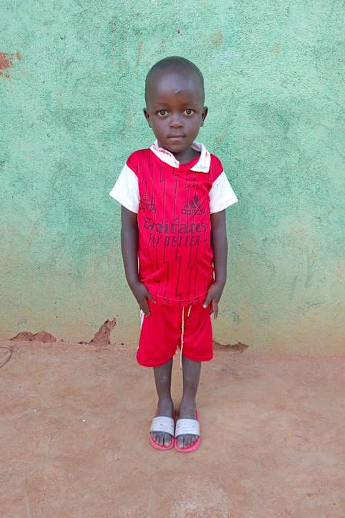 An unsponsored boy named Mentesenot from Ethiopia who lives in an AIDS-affected area, is vulnerable to exploitation and has waited 392 days for a sponsor.