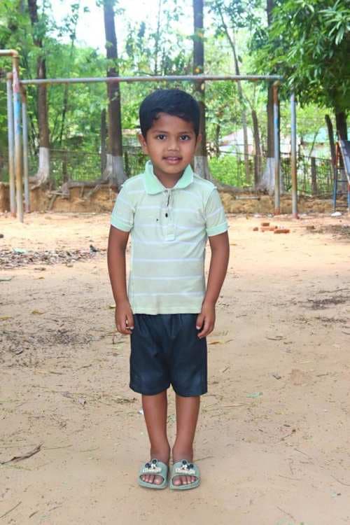 An unsponsored boy named Onirudra from Bangladesh who is vulnerable to exploitation and has waited 487 days for a sponsor.